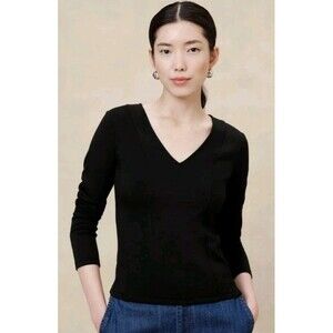 Banana Republic Womens M Black Scuba Fitted Soft Touch  V-Neck Long Sleeves Top